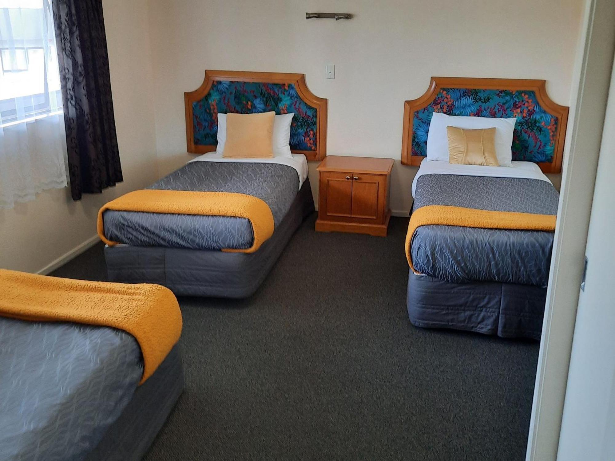 เพมบรู๊ค มอเตอร์ ลอดจ์ Motel วานกาไร ห้อง รูปภาพ