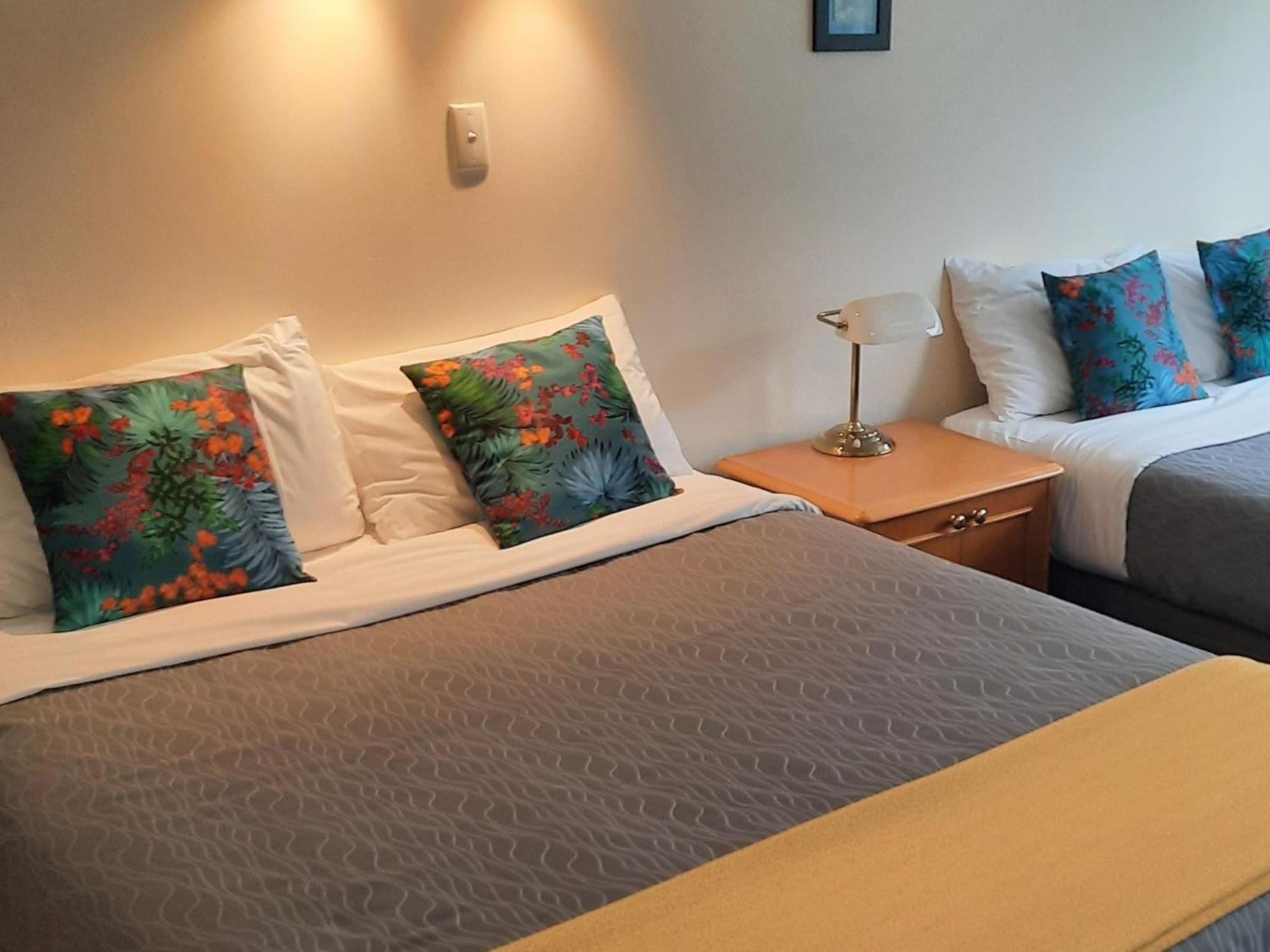 เพมบรู๊ค มอเตอร์ ลอดจ์ Motel วานกาไร ห้อง รูปภาพ